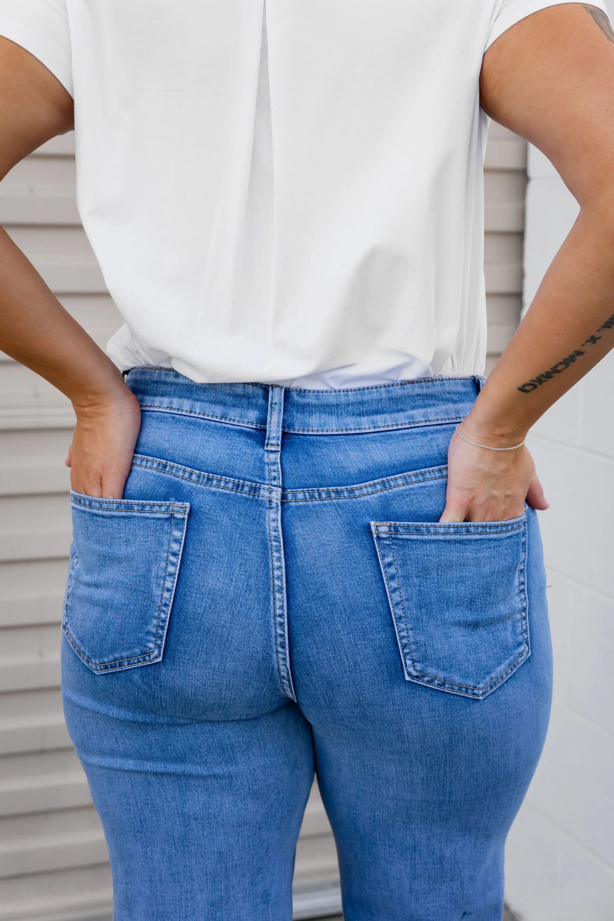 Elton High Waisted Retro Jeans - Image 10