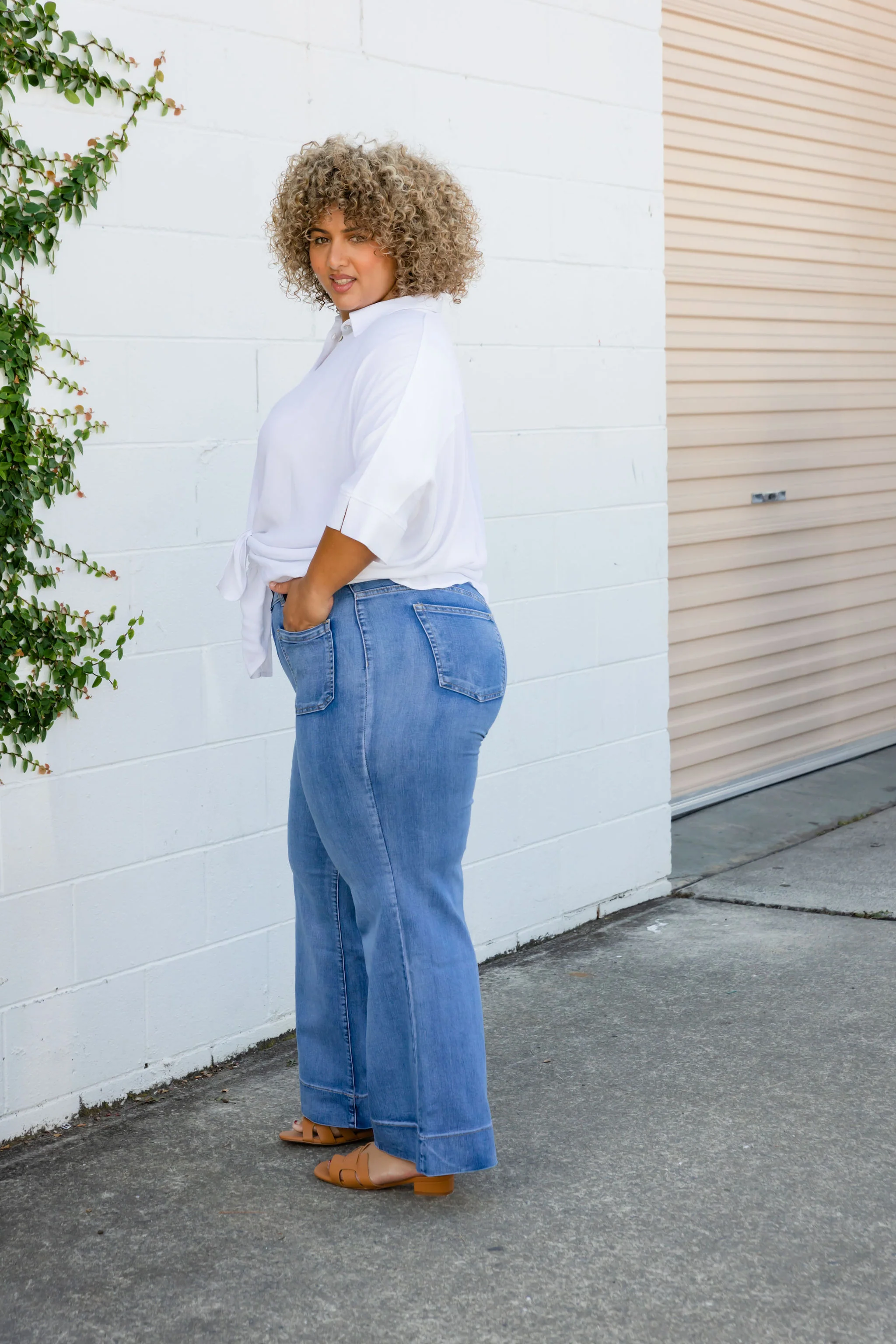 Elton High Waisted Retro Jeans - Image 16