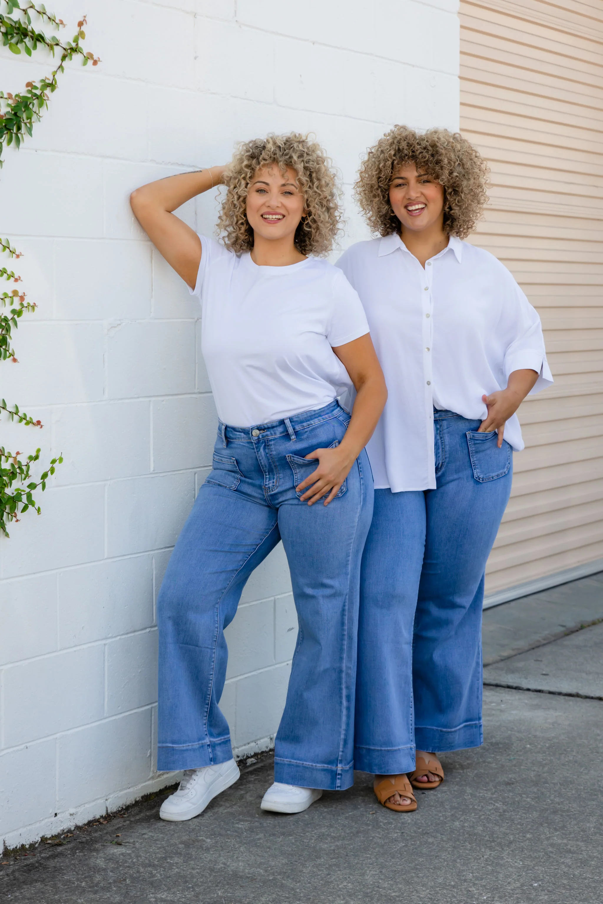 Elton High Waisted Retro Jeans - Image 4