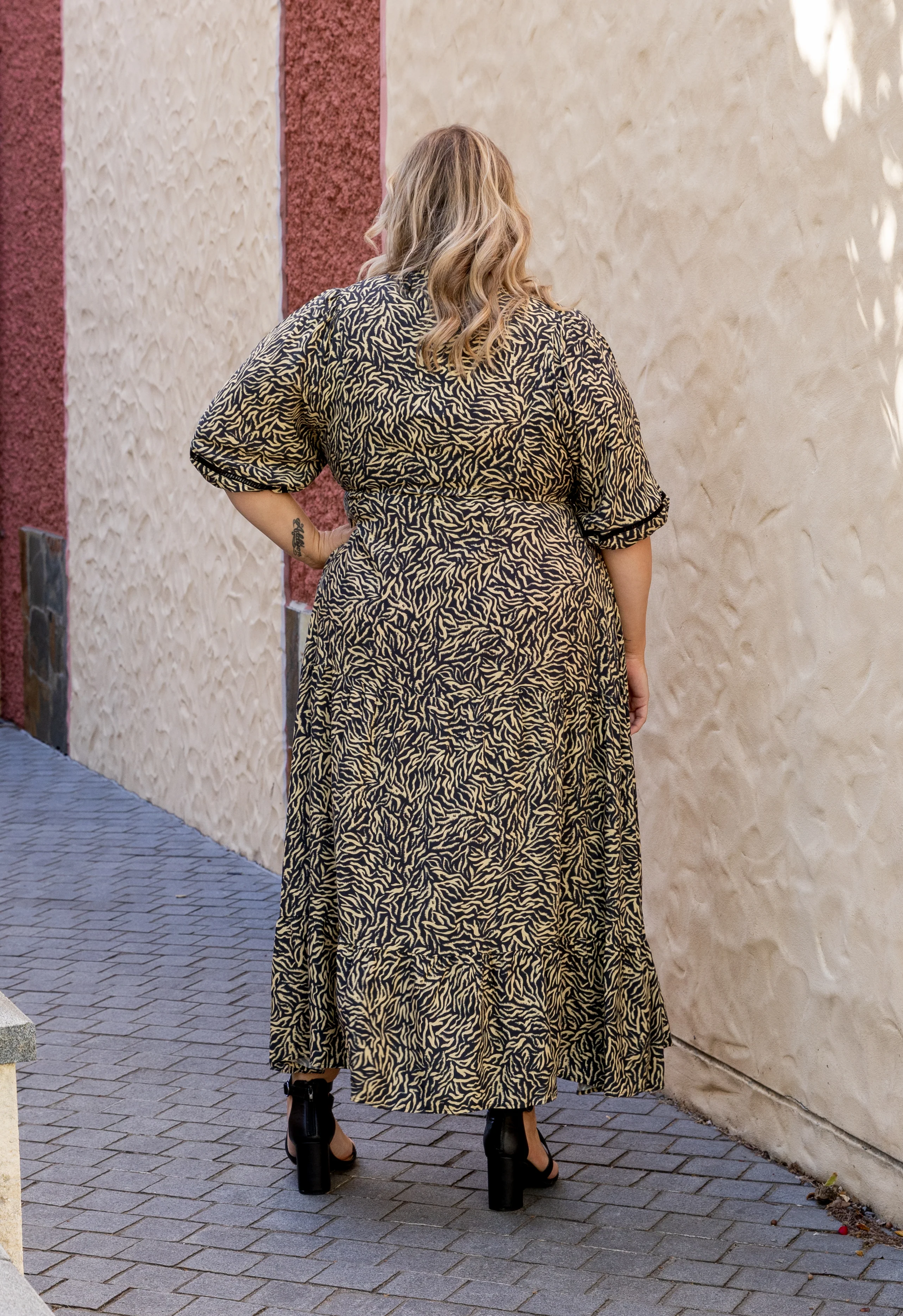 Addison Maxi Dress in Sahara Nights - Image 16