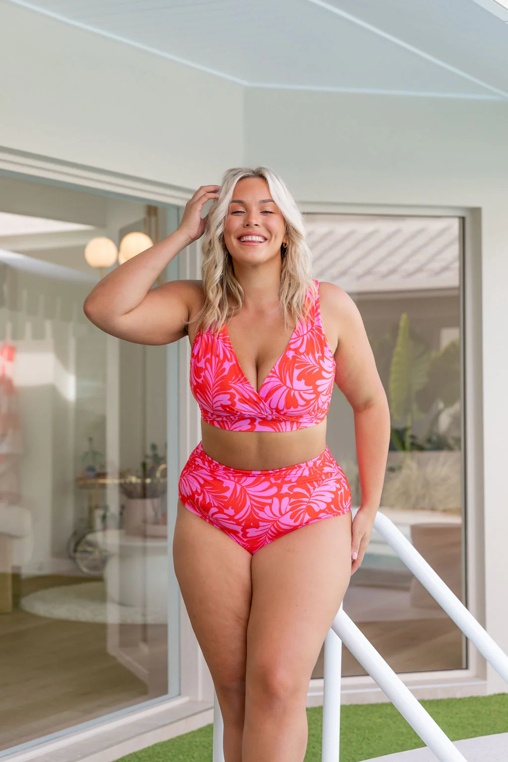 Burleigh Bikini Top in Pink Jungle - Image 27