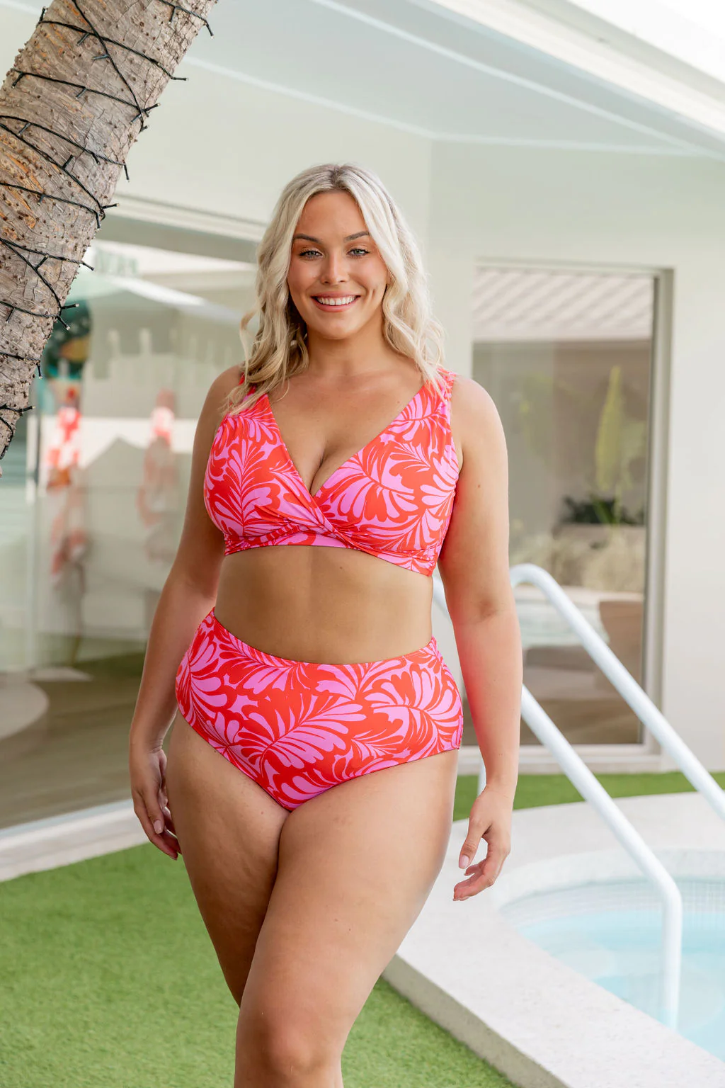 Burleigh Bikini Top in Pink Jungle - Image 3
