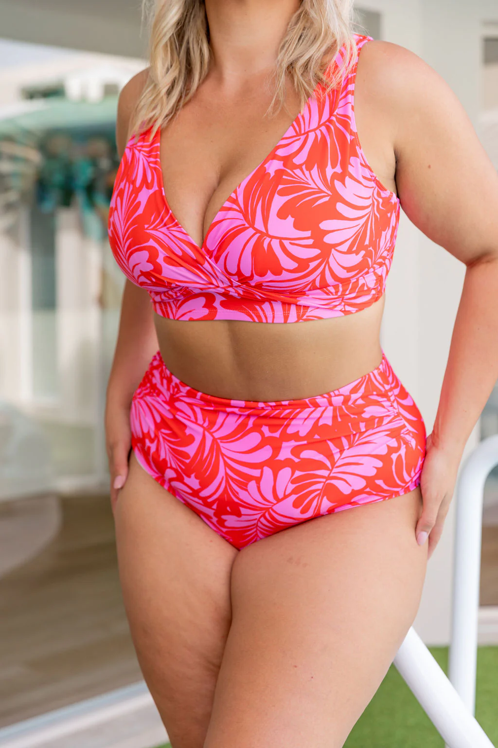 Burleigh Bikini Top in Pink Jungle - Image 30