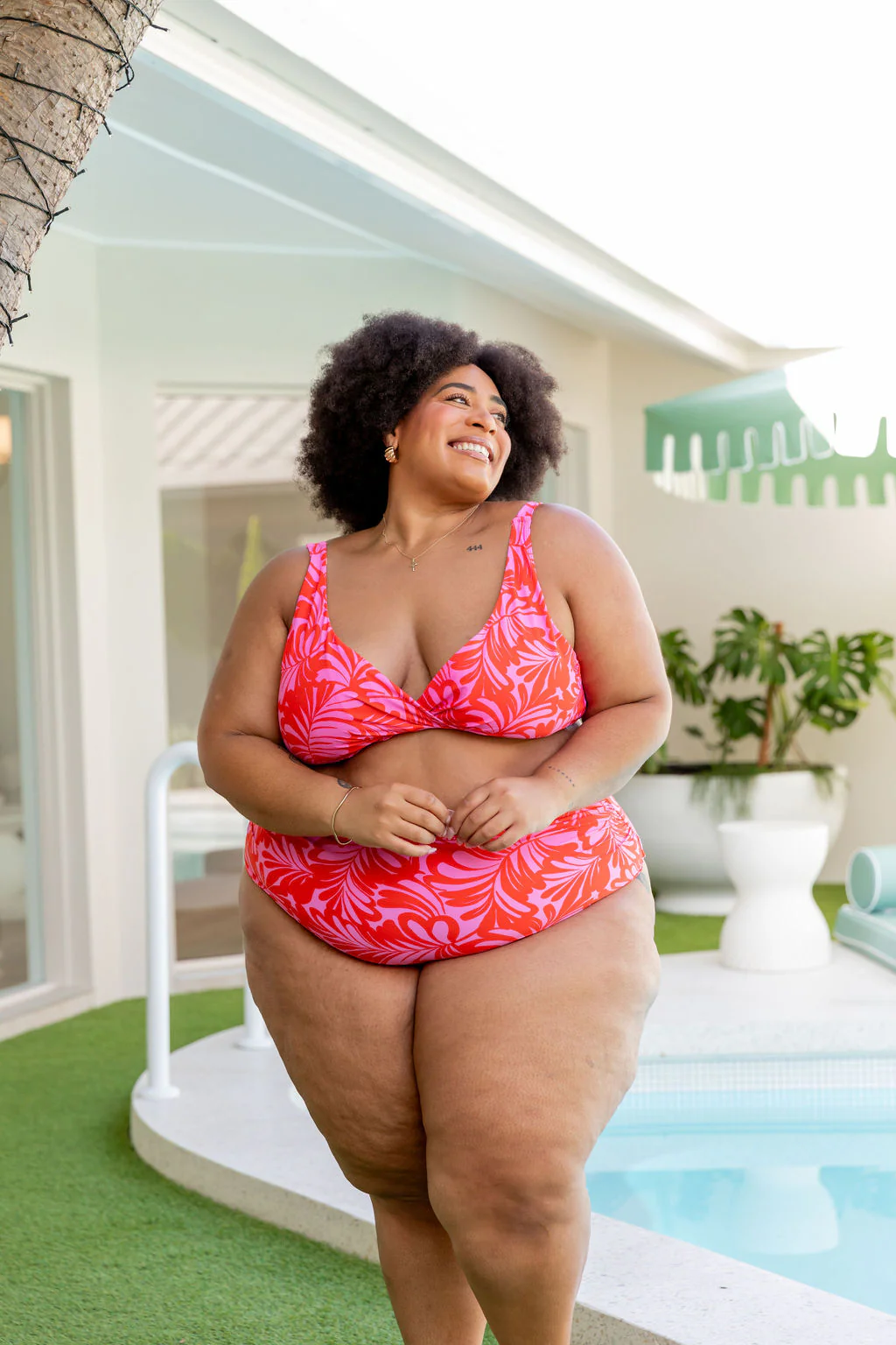 Burleigh Bikini Top in Pink Jungle - Image 40