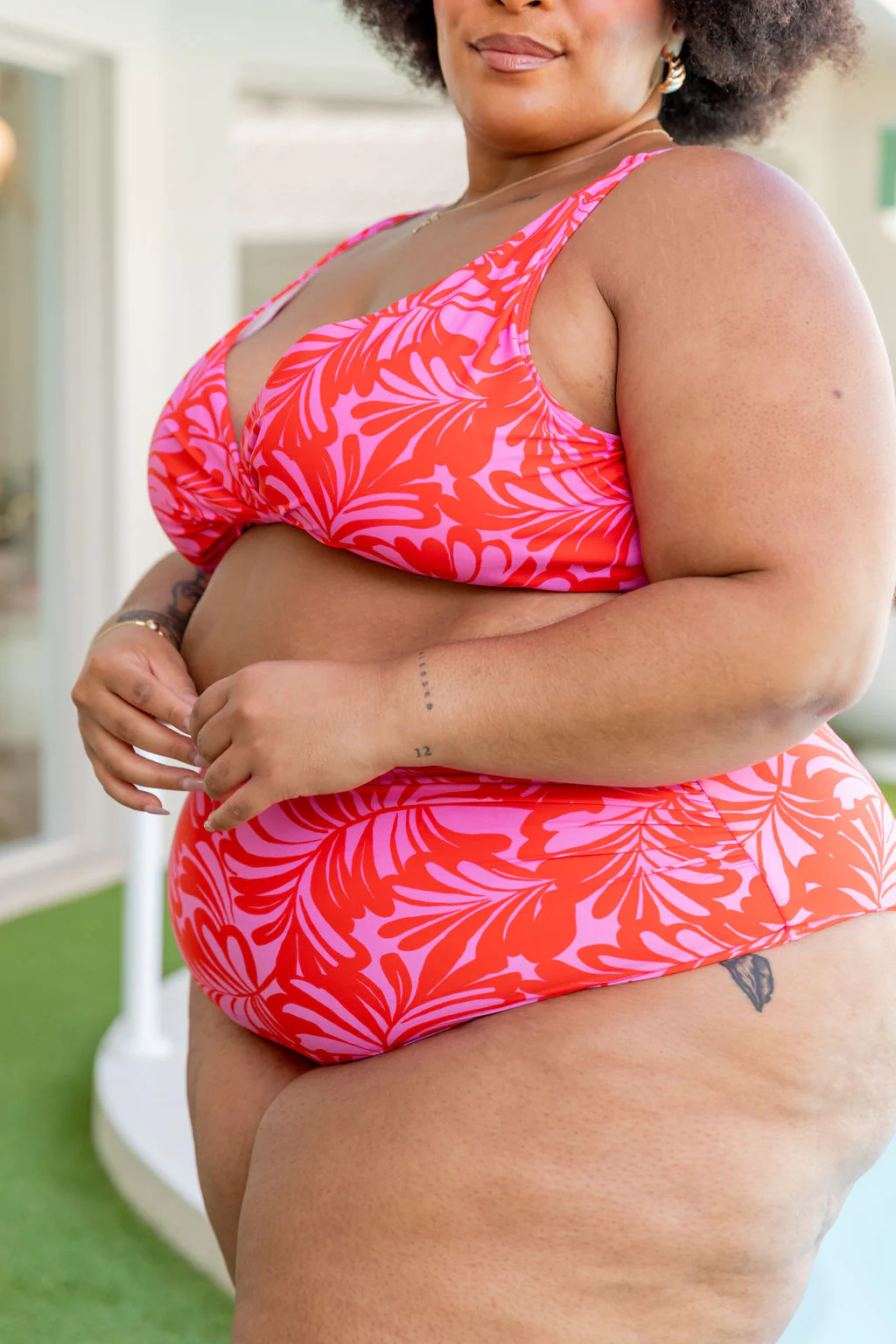 Burleigh Bikini Top in Pink Jungle - Image 41