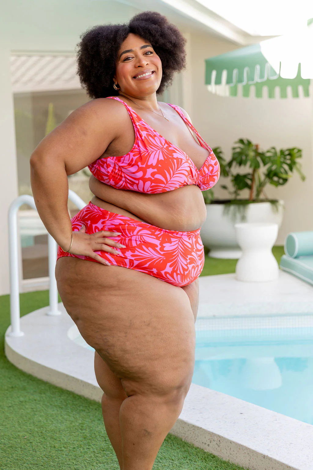 Burleigh Bikini Top in Pink Jungle - Image 42