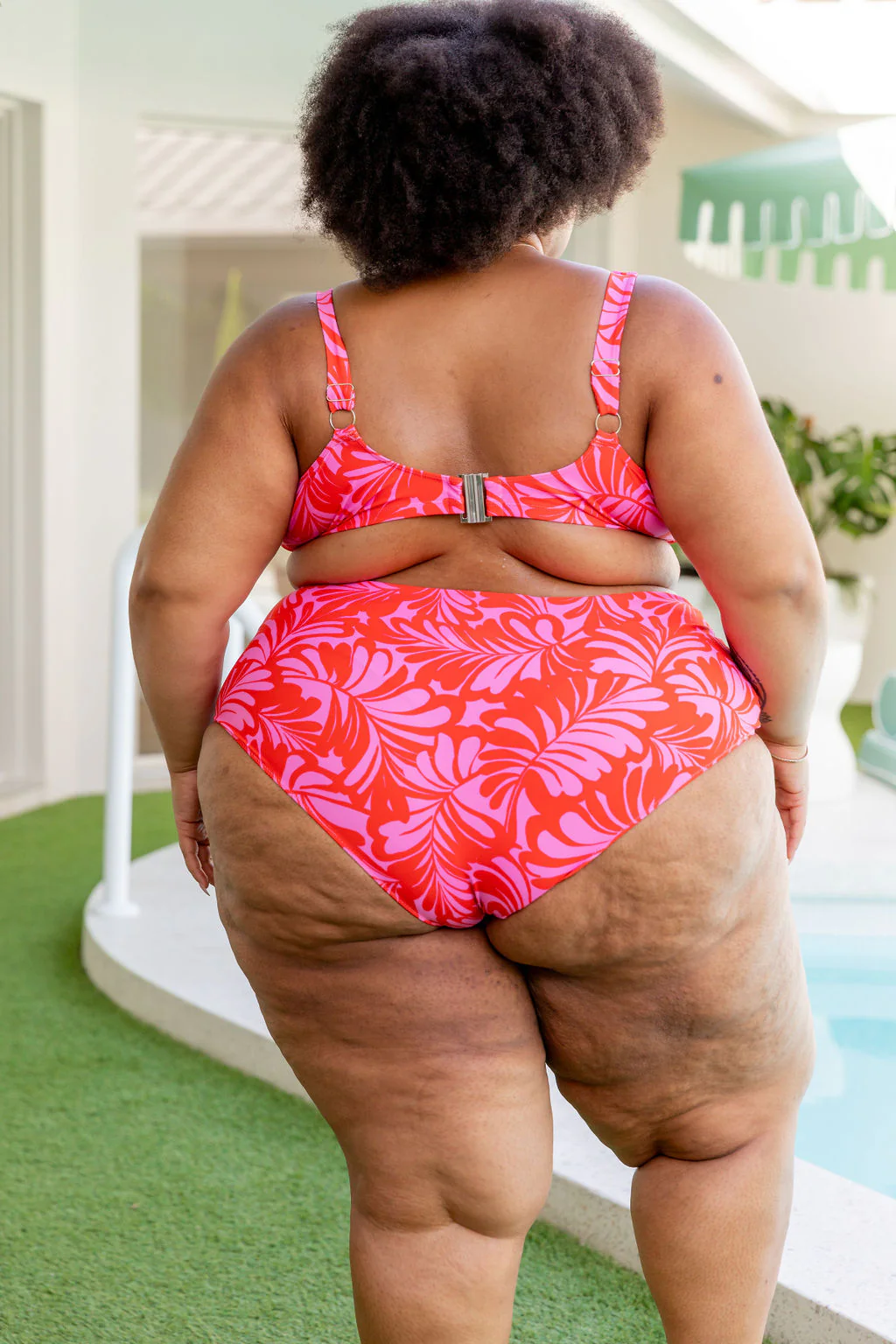 Burleigh Bikini Top in Pink Jungle - Image 43