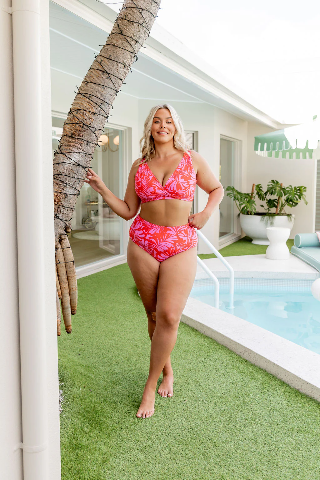 Burleigh Bikini Top in Pink Jungle - Image 46