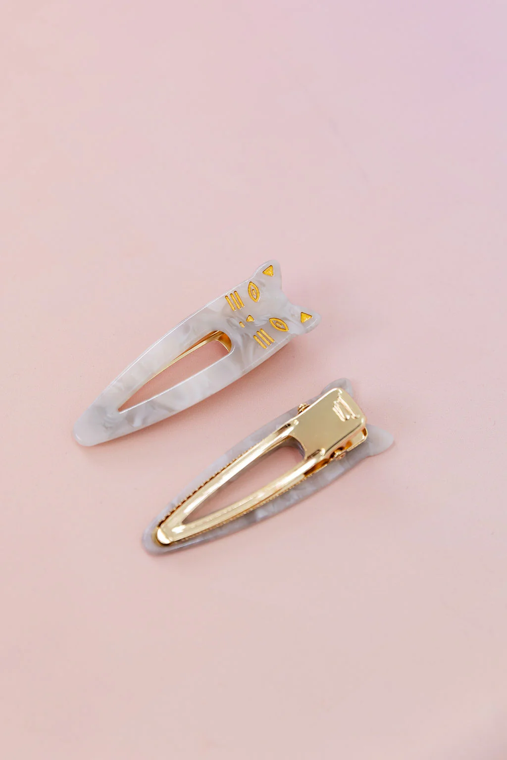 Cat Hair Clips in Grey & White - Image 5