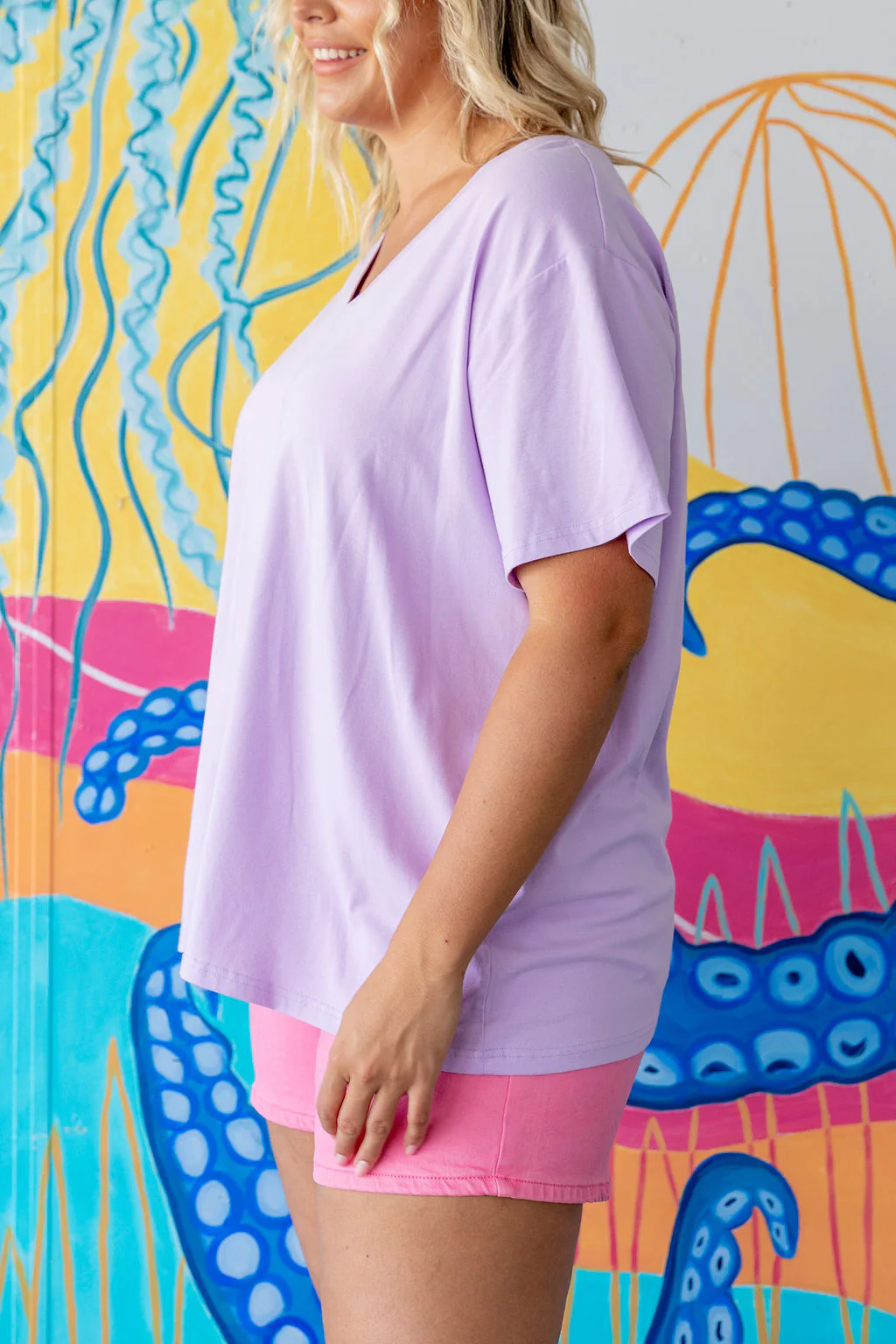 Della V-Neck in Sunshine Lilac - Image 8