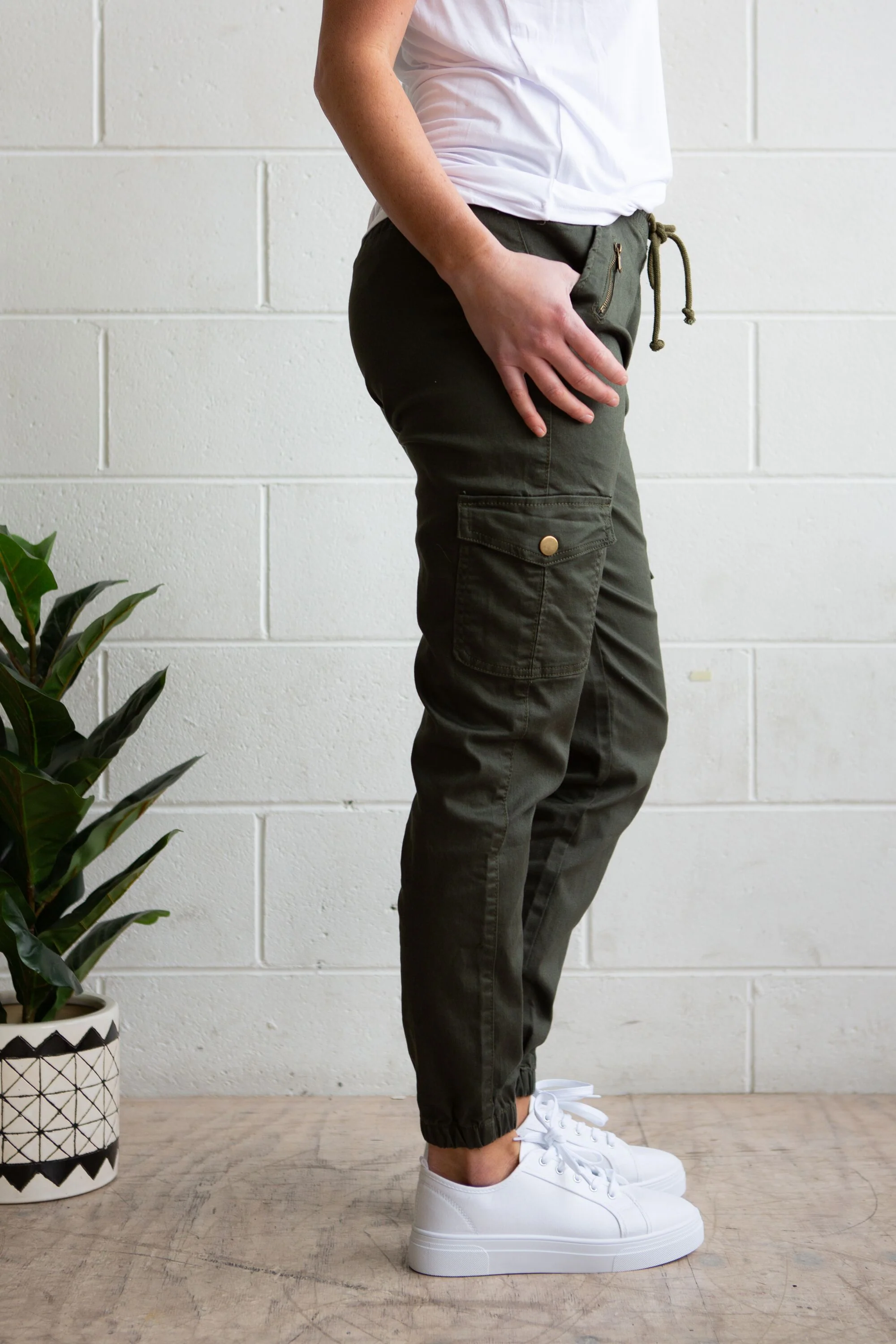 Florence Denim Joggers in Khaki - Image 5