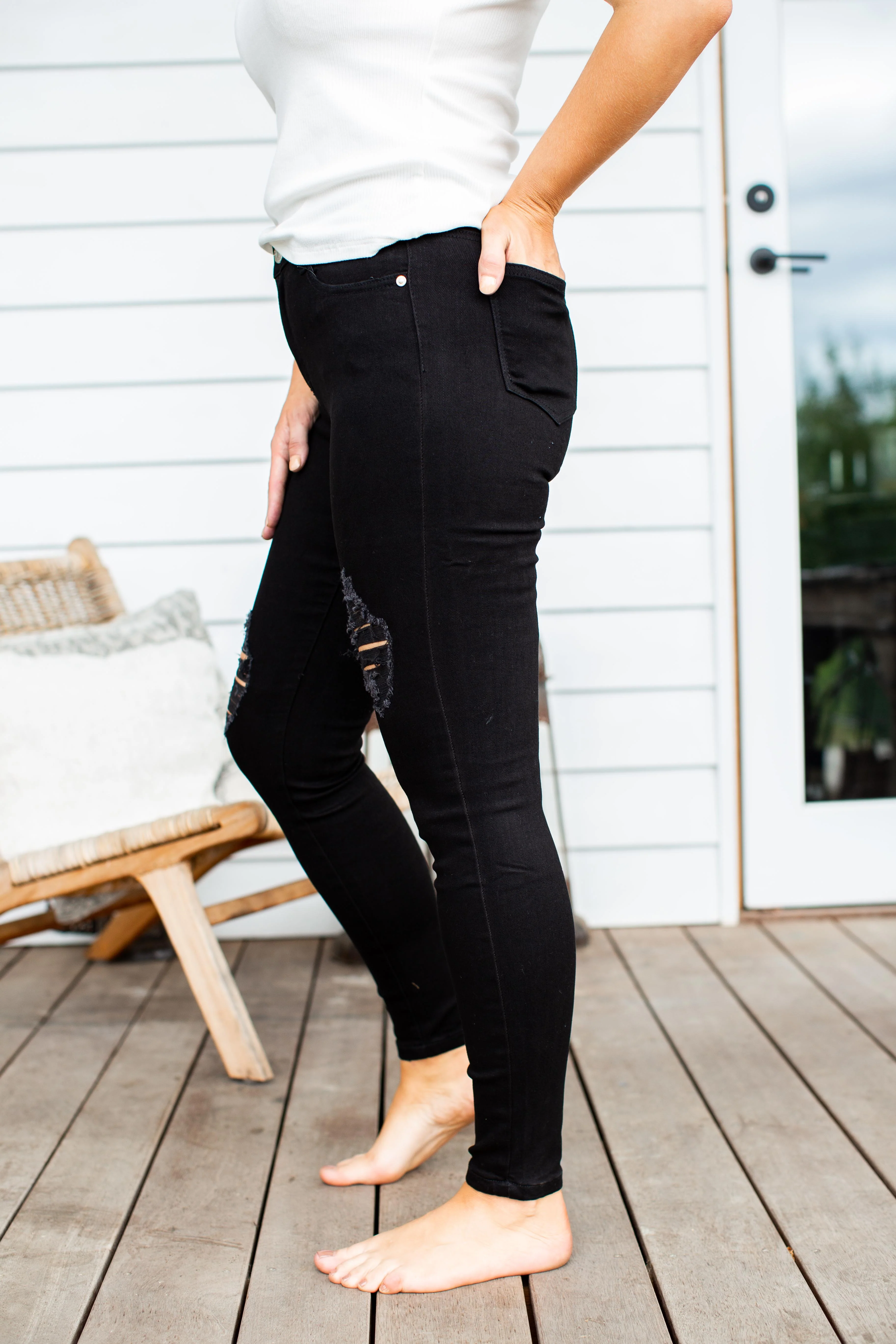 Luca Jeans in Black - Image 6