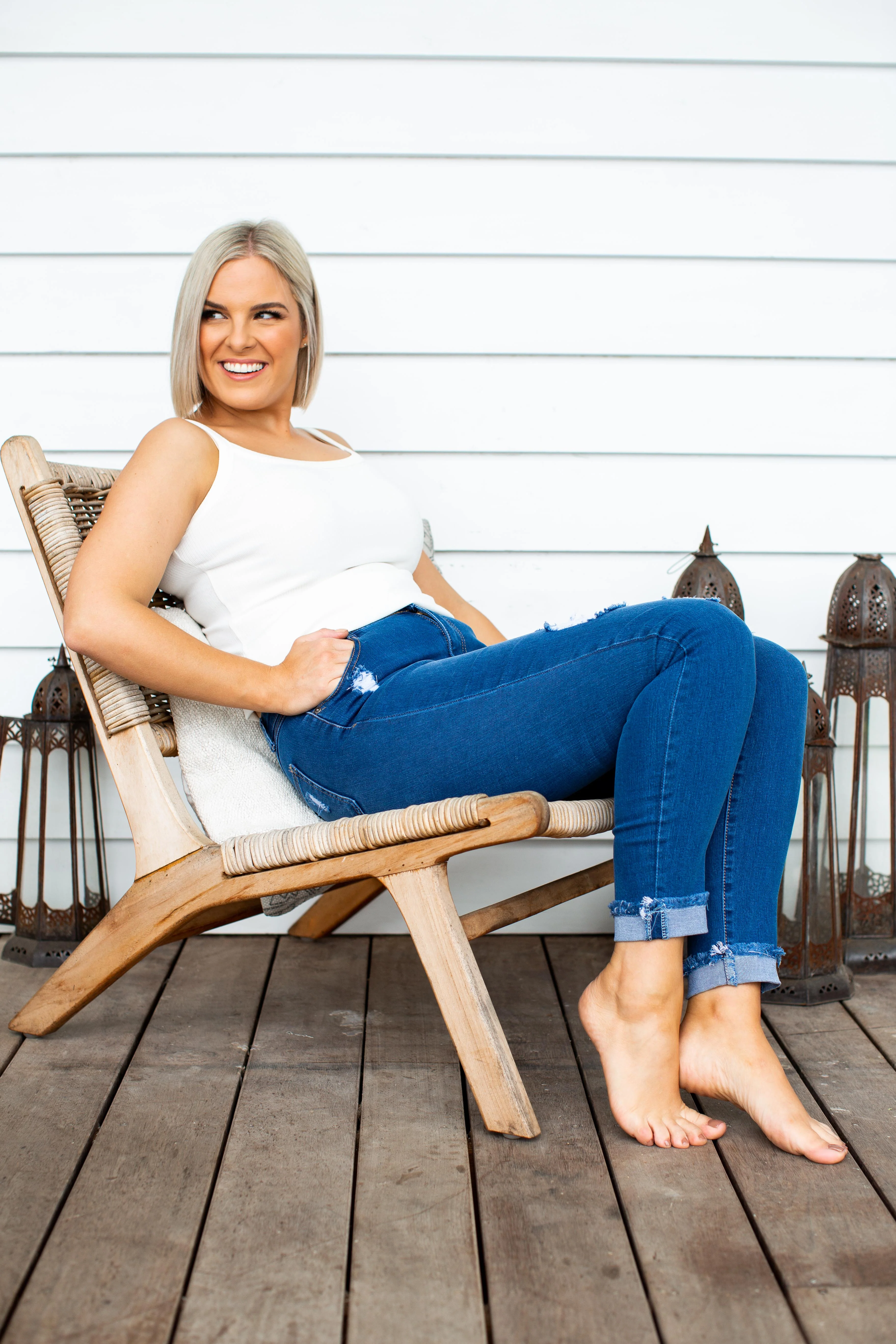 Peta Jeans in Dark Blue - Image 10