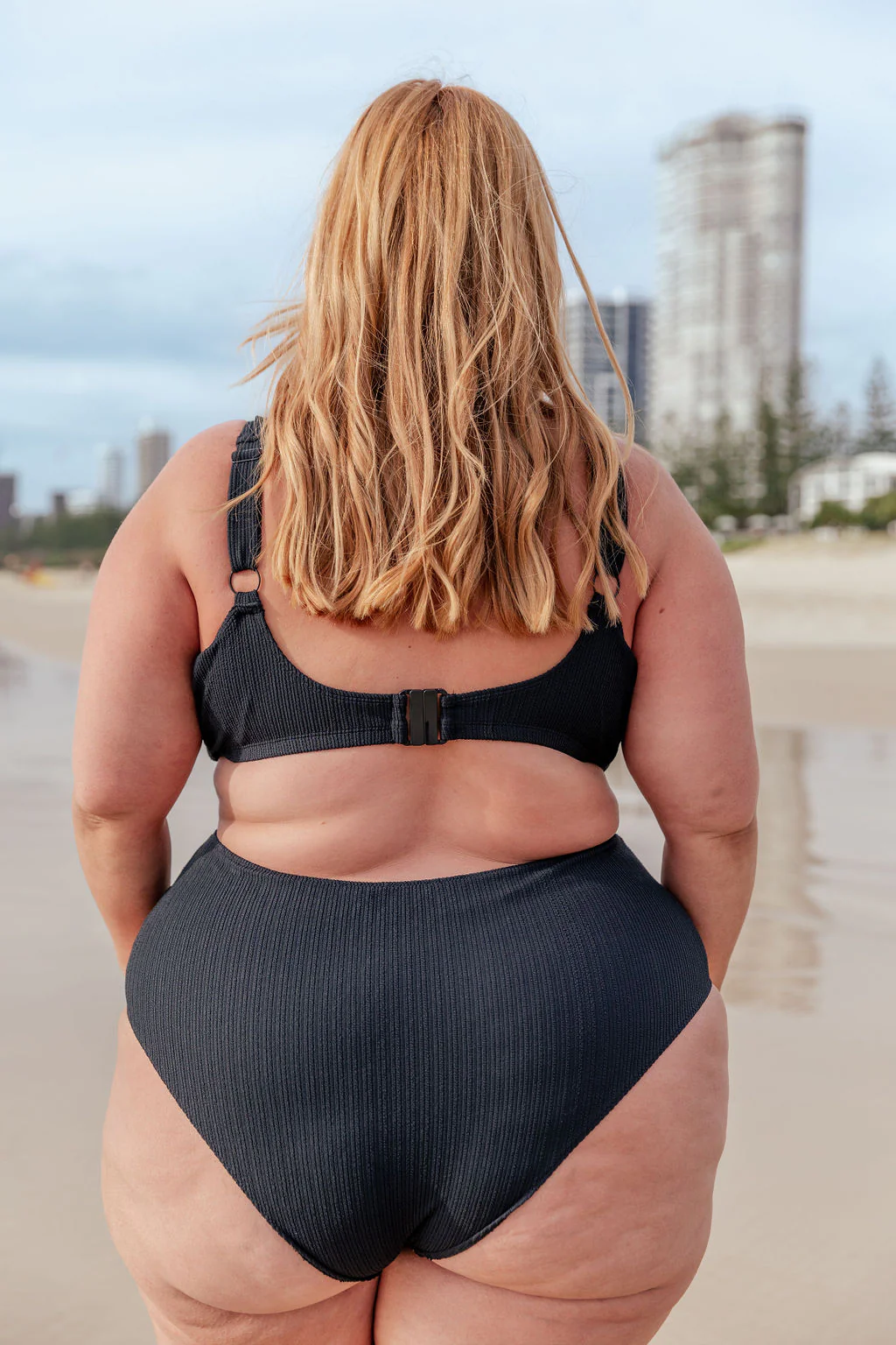 Miami Bikini Pants in Black - Image 35