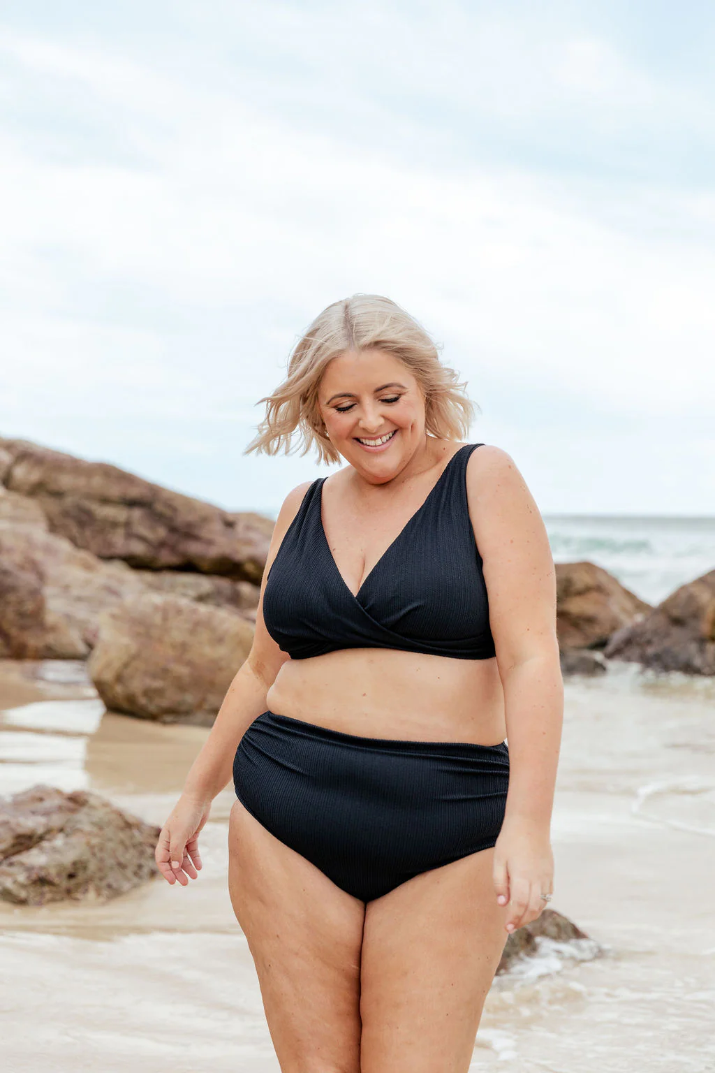 Miami Bikini Pants in Black - Image 37