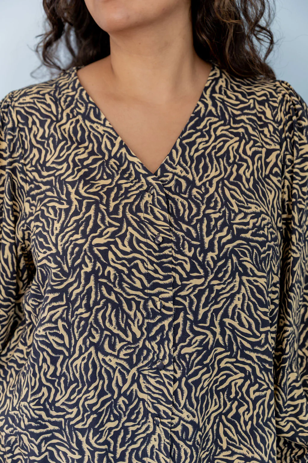 Winona Long Sleeve Blouse in Sahara Nights - Image 8